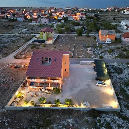 Kameni Put Apartman Ražanac Kültér fotó