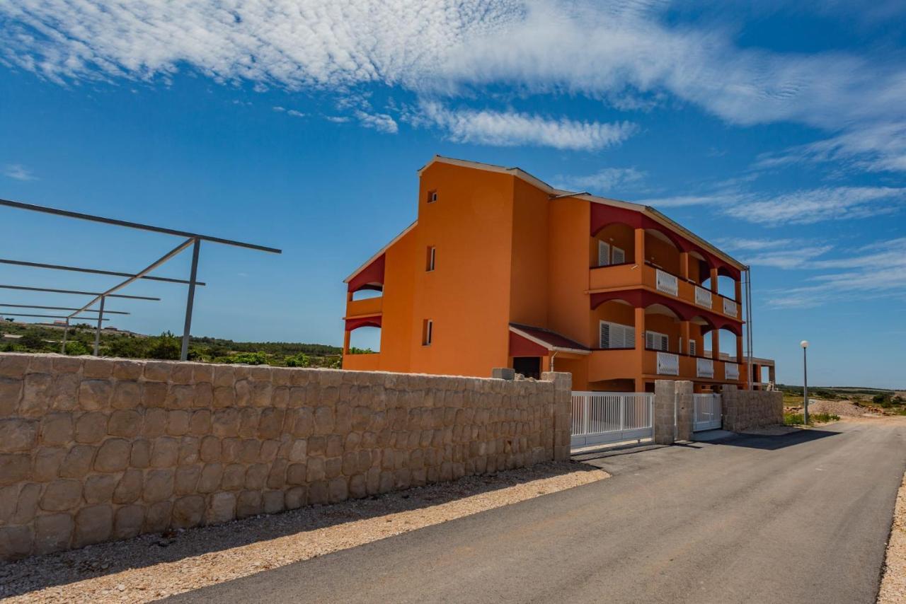 Kameni Put Apartman Ražanac Kültér fotó